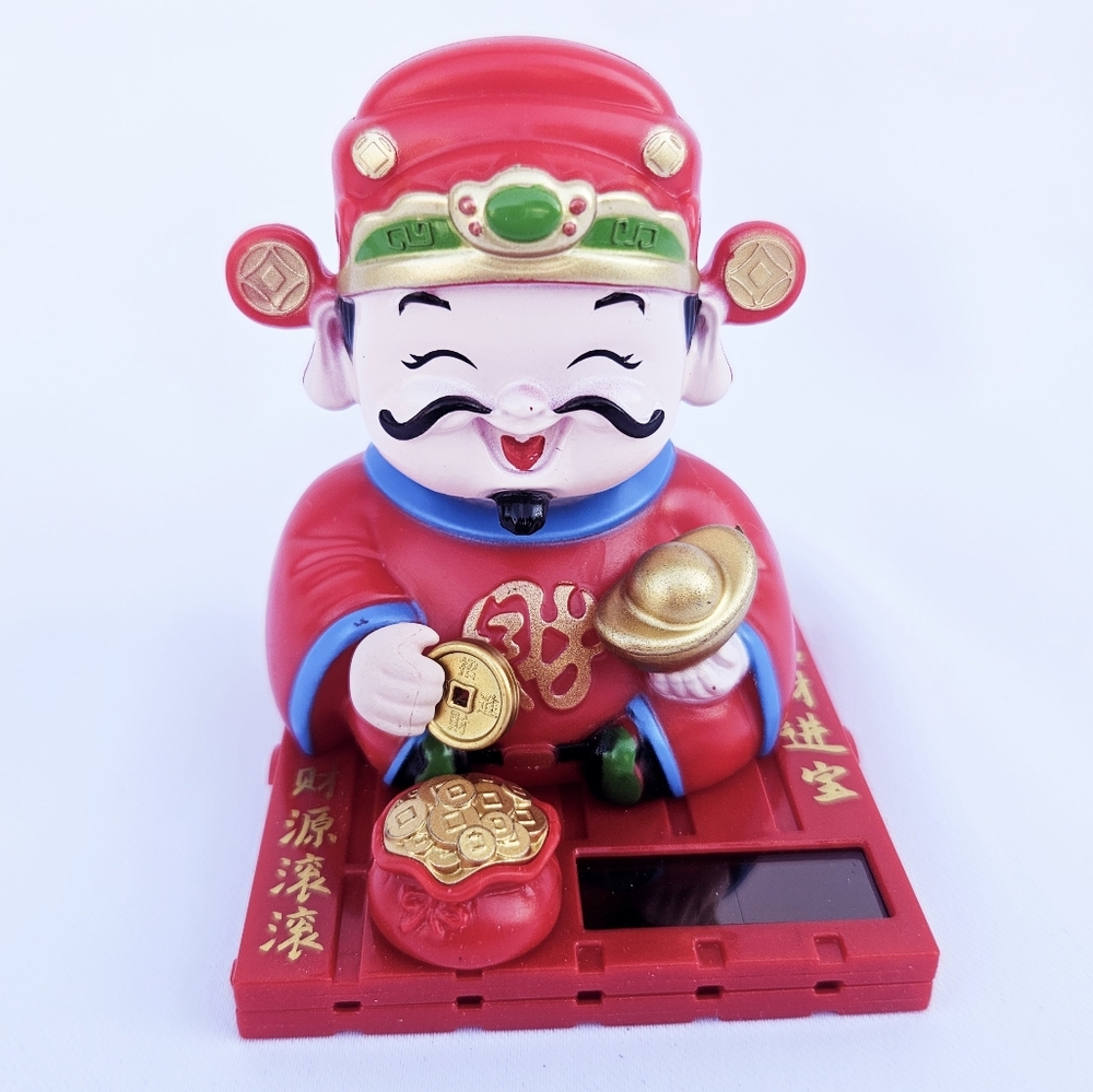 Lucky Car Charm Chinese Feng Shui Decoration Solar Powered Dashboard Bobblehead